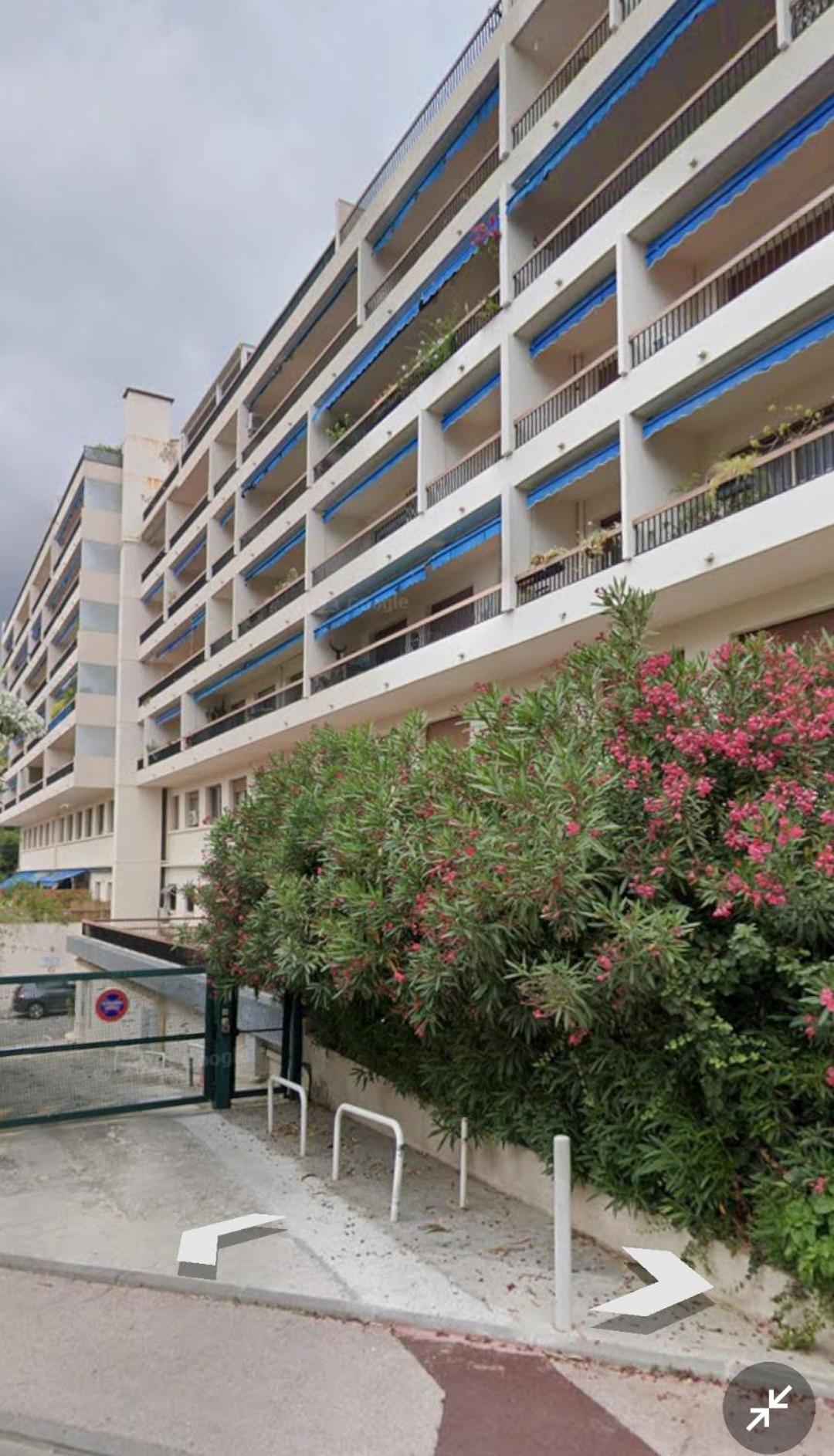 Studio Et Stationnement Offert Centre Hyeres Ngoại thất bức ảnh
