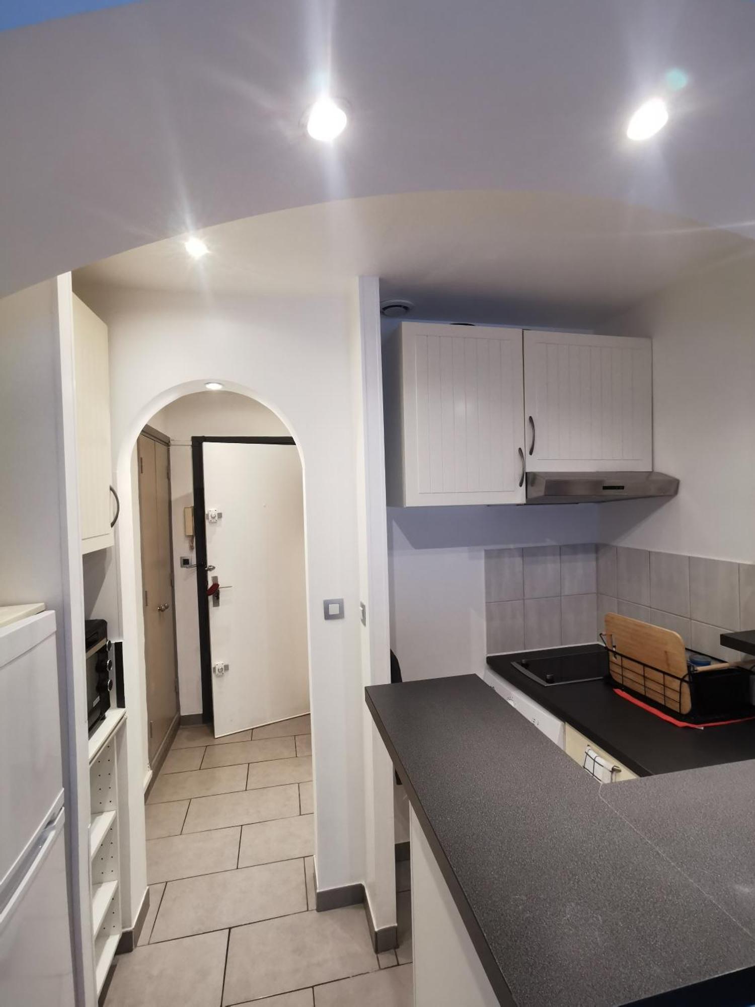 Studio Et Stationnement Offert Centre Hyeres Ngoại thất bức ảnh